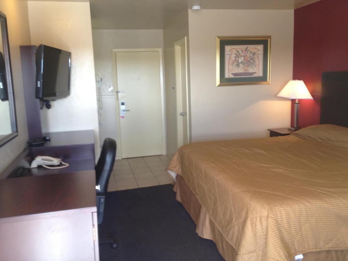 Colonial Inn Monahans Tx Esterno foto