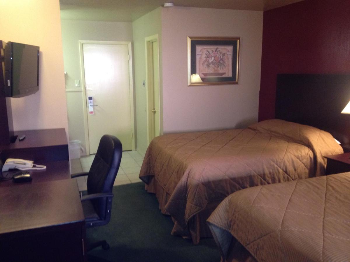 Colonial Inn Monahans Tx Esterno foto