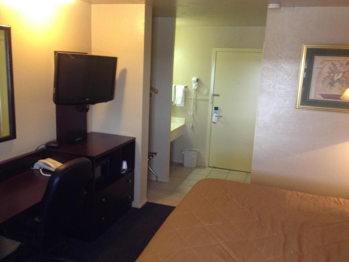 Colonial Inn Monahans Tx Esterno foto